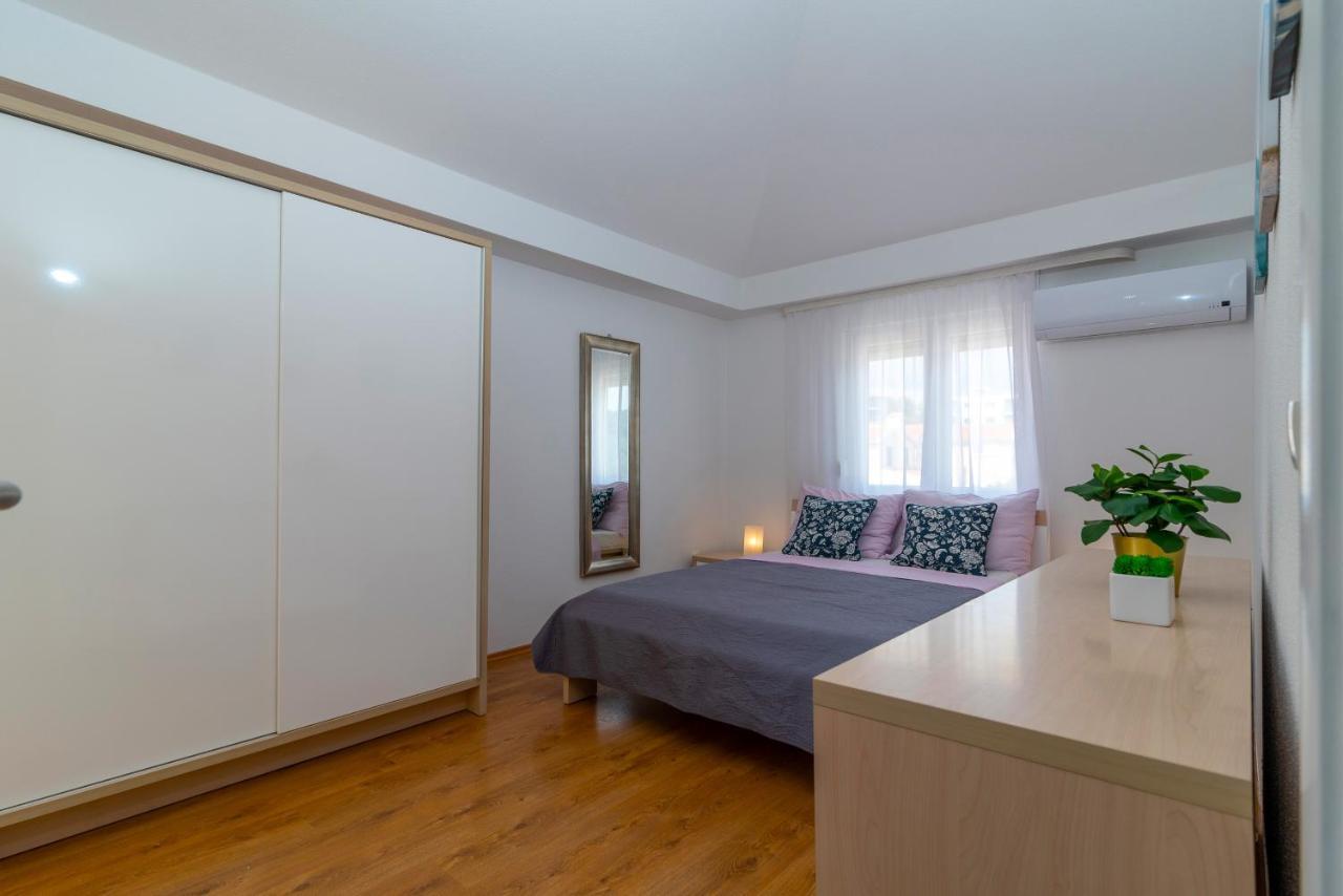 Apartment Angela Trogir Zewnętrze zdjęcie