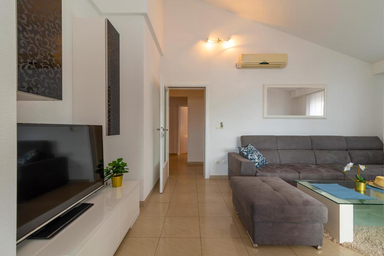 Apartment Angela Trogir Zewnętrze zdjęcie